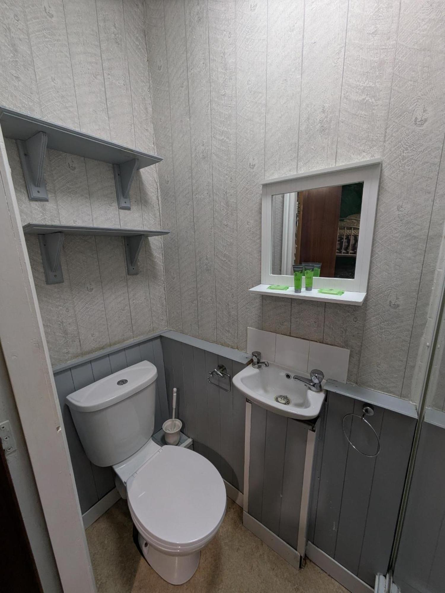 Hotel Palace - Pet Friendly - Everyone Welcome *