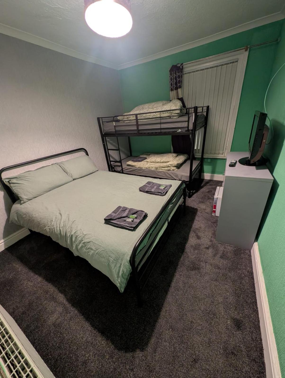 Palace - Pet Friendly - Everyone Welcome *