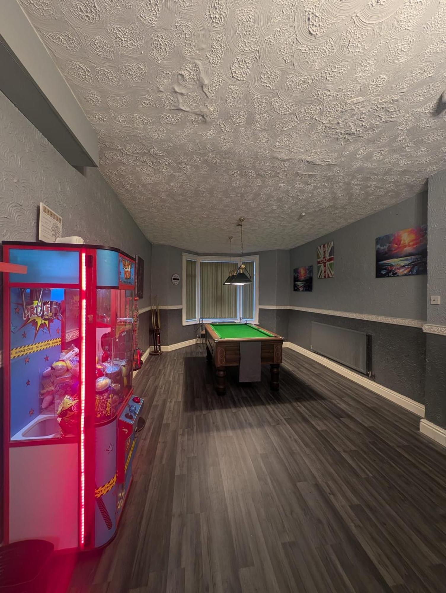 Palace - Pet Friendly - Everyone Welcome